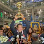สุดชื่นมื่น! ทัพลูกยางสาวไทยกลับถึงบ้าน พร้อมถ้วยแชมป์เอเชีย 2026